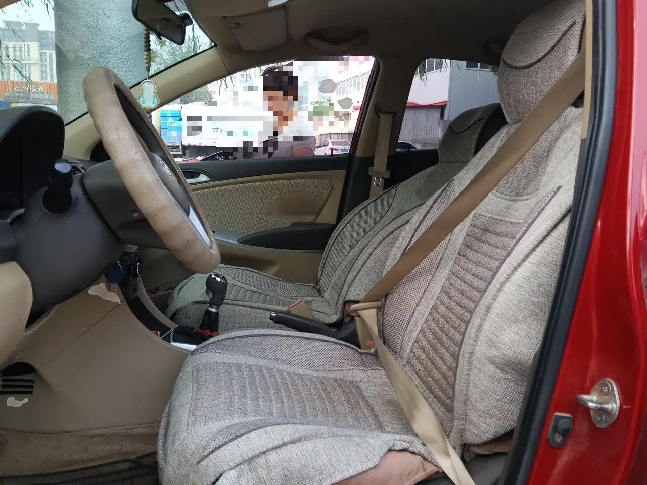 Hyundai Verna (older generation) 2010 Sedan 1.4L Manual Comfort GS — миниатюра 15