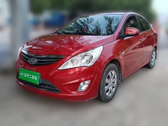 Hyundai Verna (older generation) 2010 Sedan 1.4L Manual Comfort GS