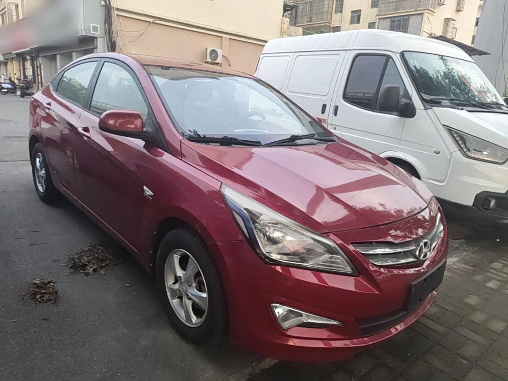 Hyundai Verna (older generation) 2014 1.4L Automatic Smart GLS — миниатюра 3