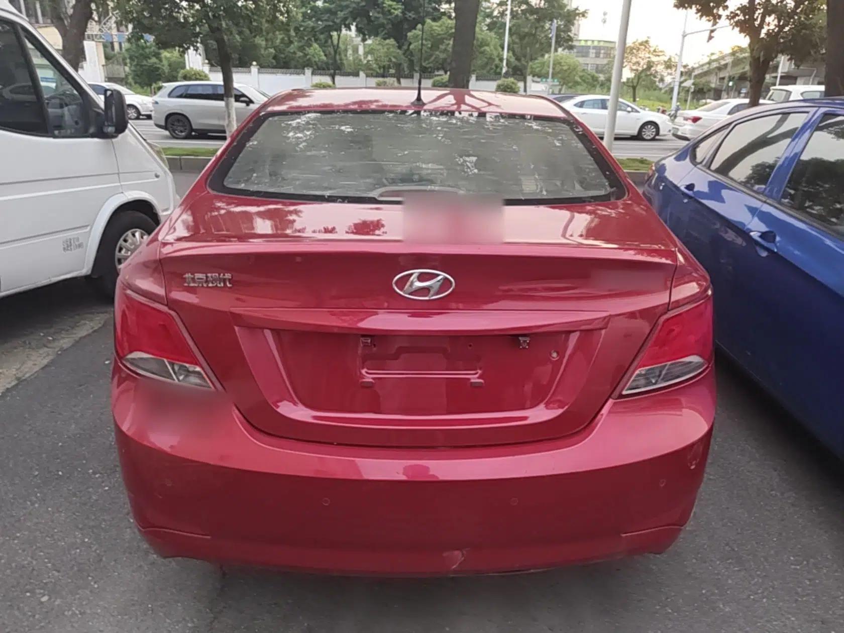 Hyundai Verna (older generation) 2014 1.4L Automatic Smart GLS — миниатюра 5