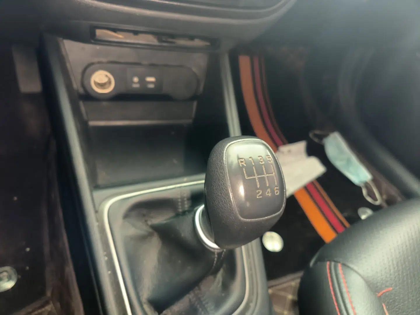 Hyundai Verna (new generation) 2016 1.4L Manual Cool Edition GLS — миниатюра 16