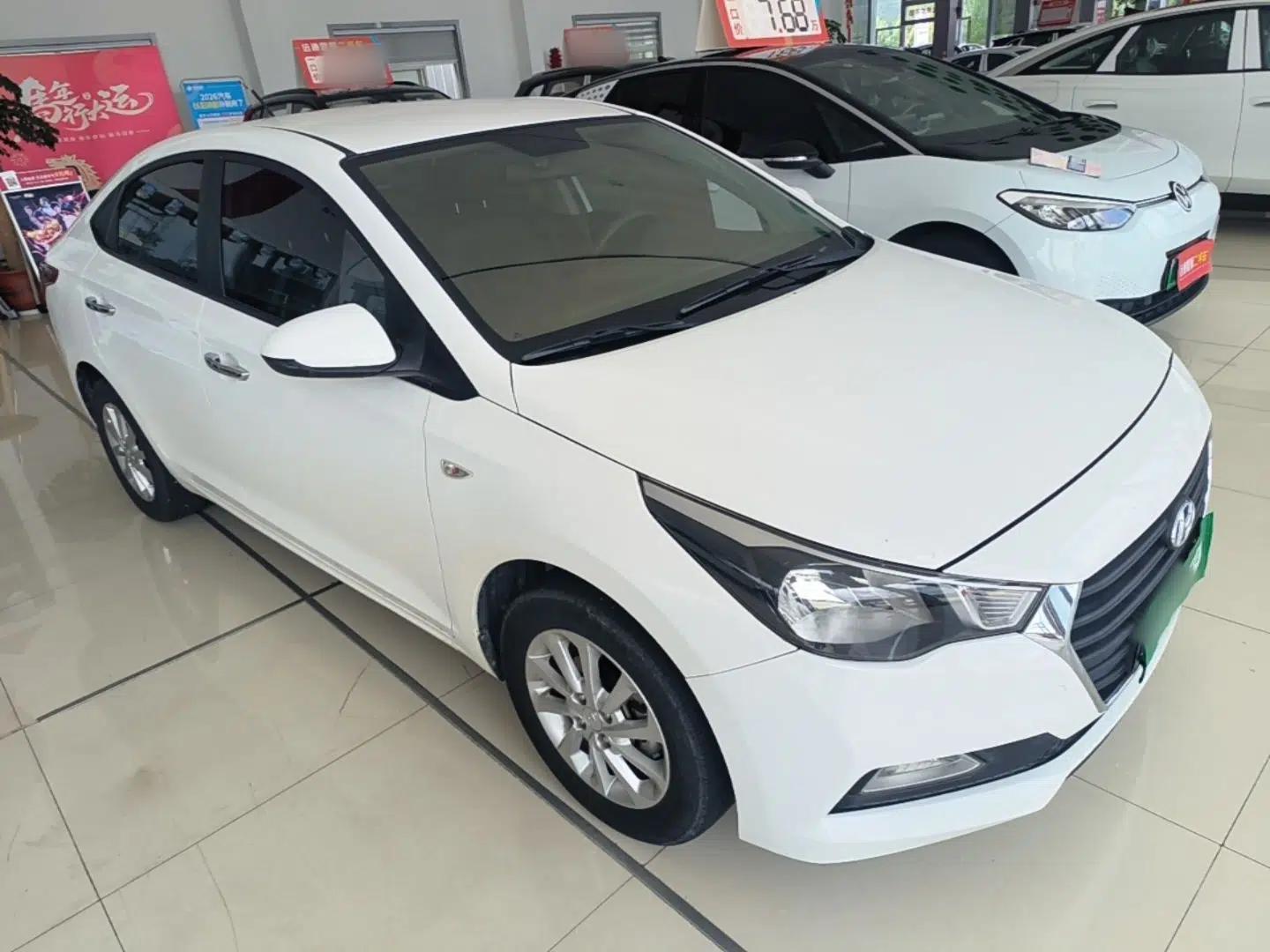 Hyundai Verna (new generation) 2016 1.4L Manual Cool Edition GLS — миниатюра 3