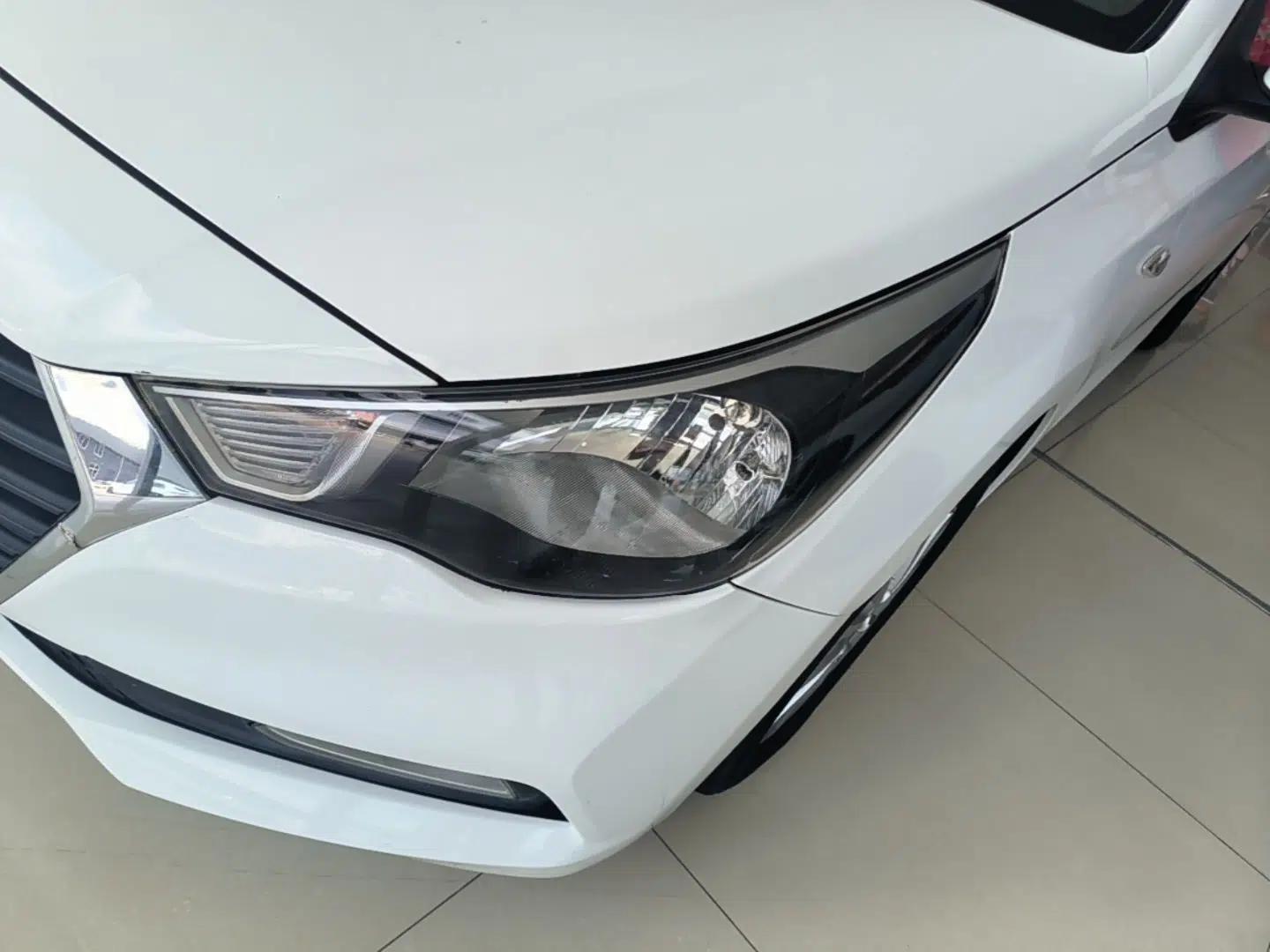 Hyundai Verna (new generation) 2016 1.4L Manual Cool Edition GLS — миниатюра 8