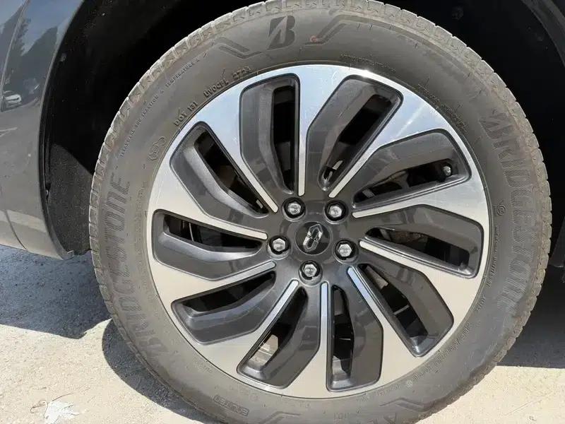 Wenjie M7 2022 All-Wheel Drive Flagship Edition — миниатюра 6