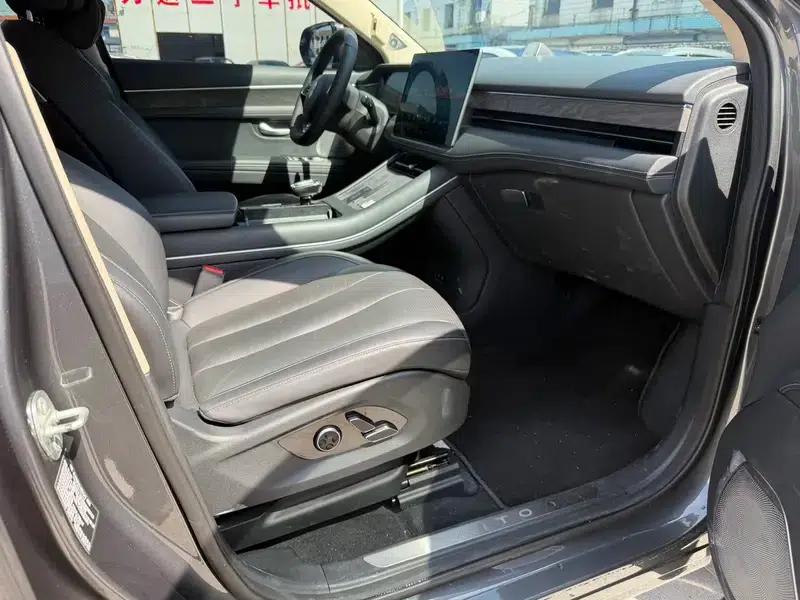 Wenjie M7 2022 All-Wheel Drive Flagship Edition — миниатюра 8