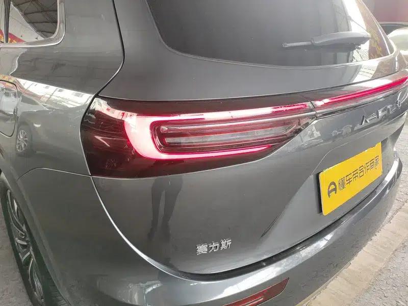 Wenjie M7 2022 AWD Luxury Edition — миниатюра 12