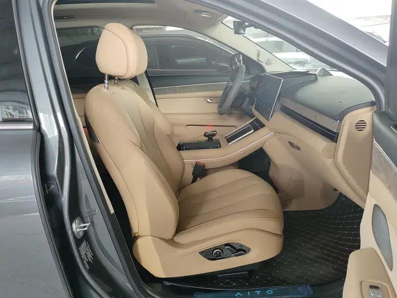Wenjie M7 2022 AWD Luxury Edition — миниатюра 19