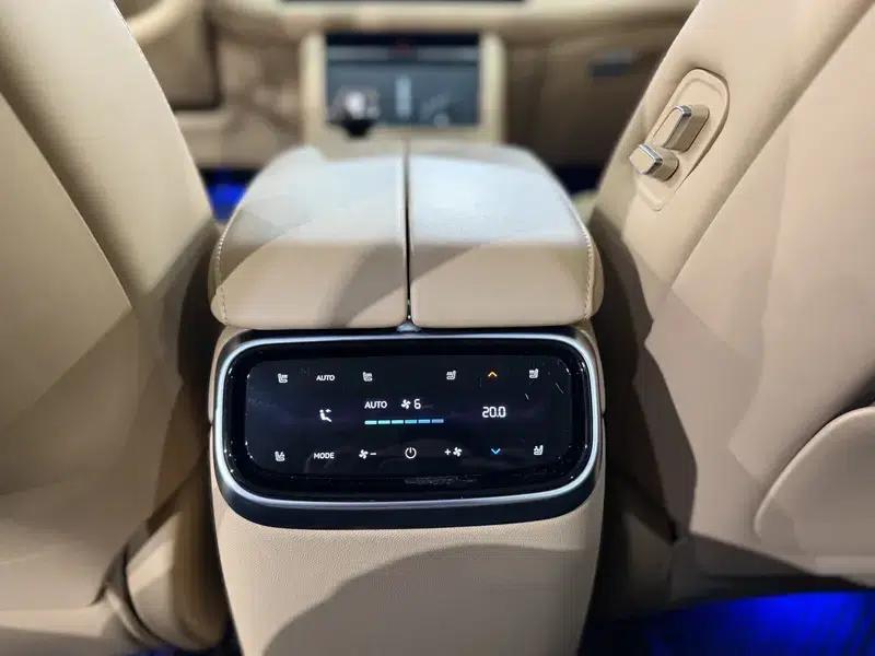 Wenjie M7 2024 Pro 5-Seat Rear-Wheel Drive Intelligent Driving Edition — миниатюра 10