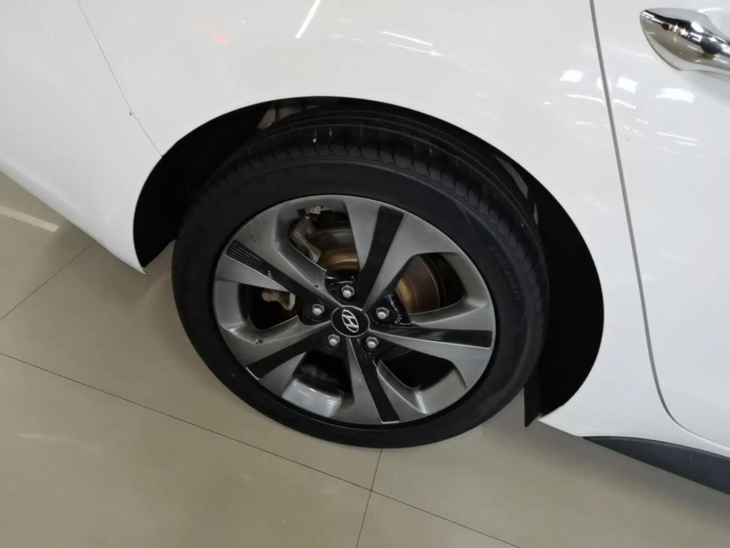 Hyundai Lafesta 2019 280TGDi Sport Edition China VI — миниатюра 11