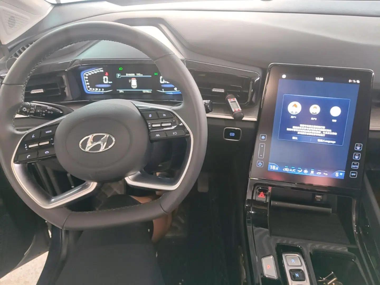 Hyundai Custo 2021 270TGDi Prestige LUX — миниатюра 12