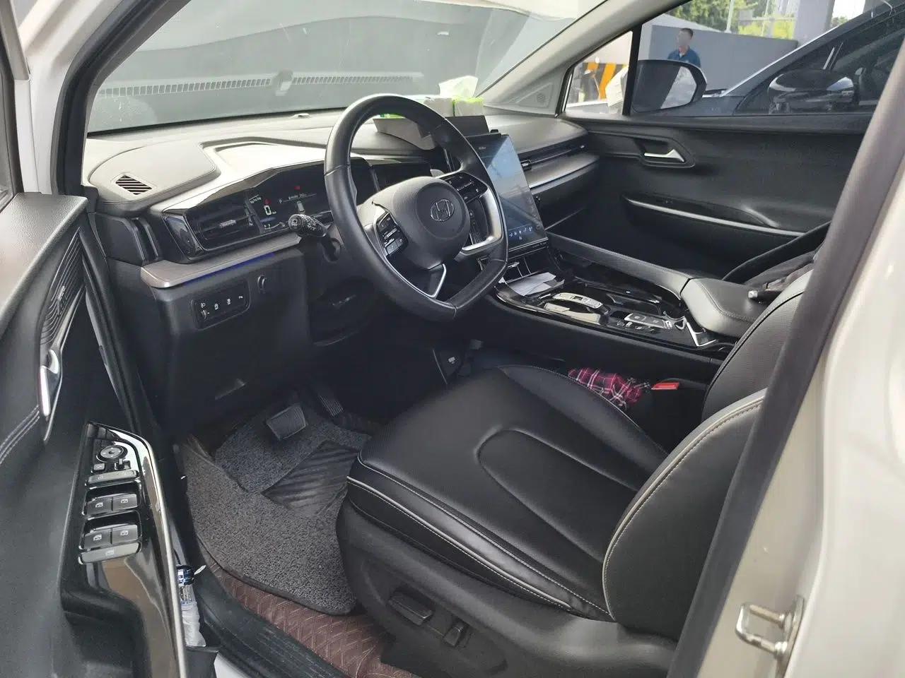 Hyundai Custo 2021 380TGDi Smart Love Flagship Edition TOP Premium — миниатюра 16