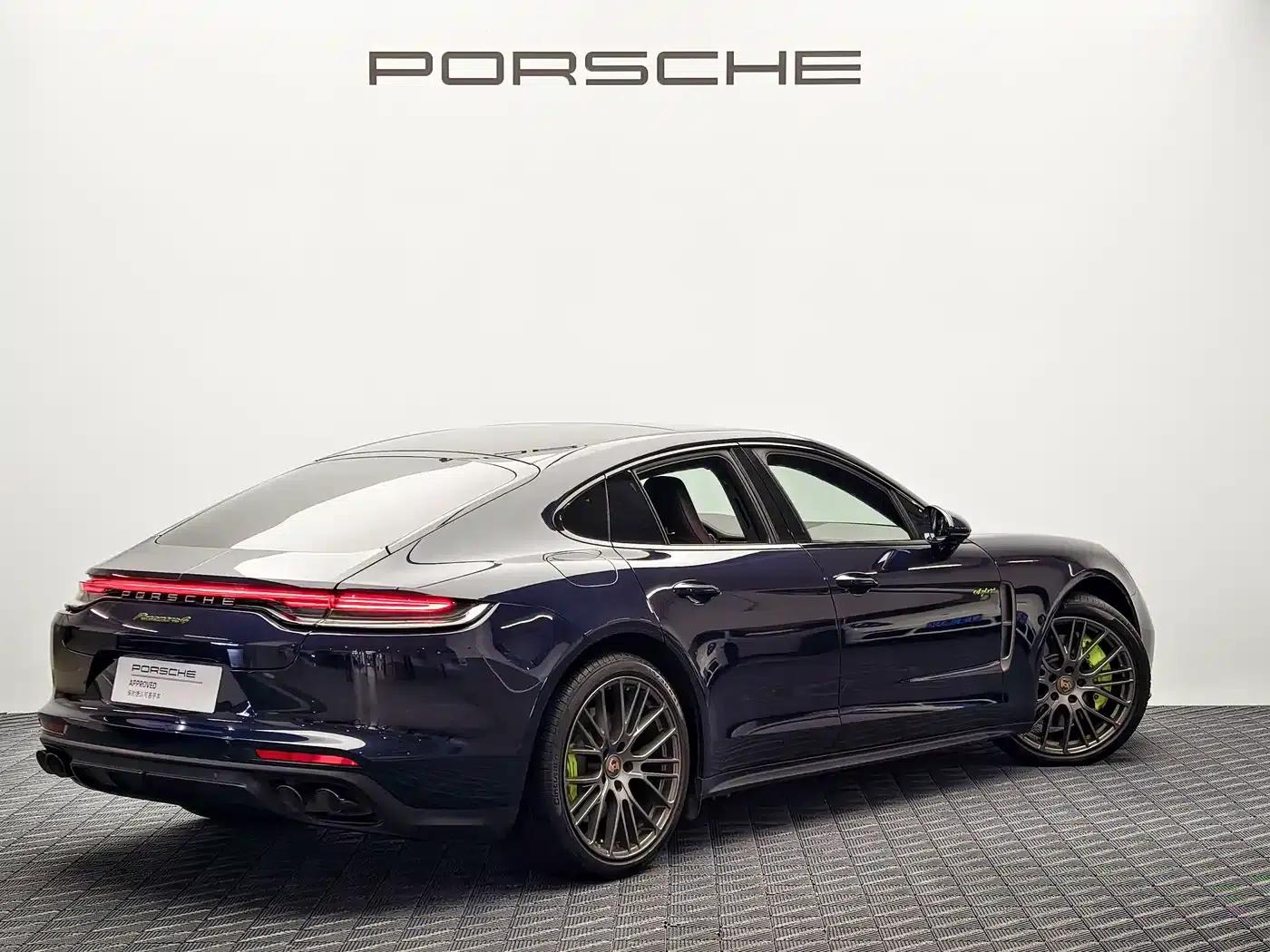 2022 Panamera 4 E-Hybrid Platinum Edition 2.9T — миниатюра 4