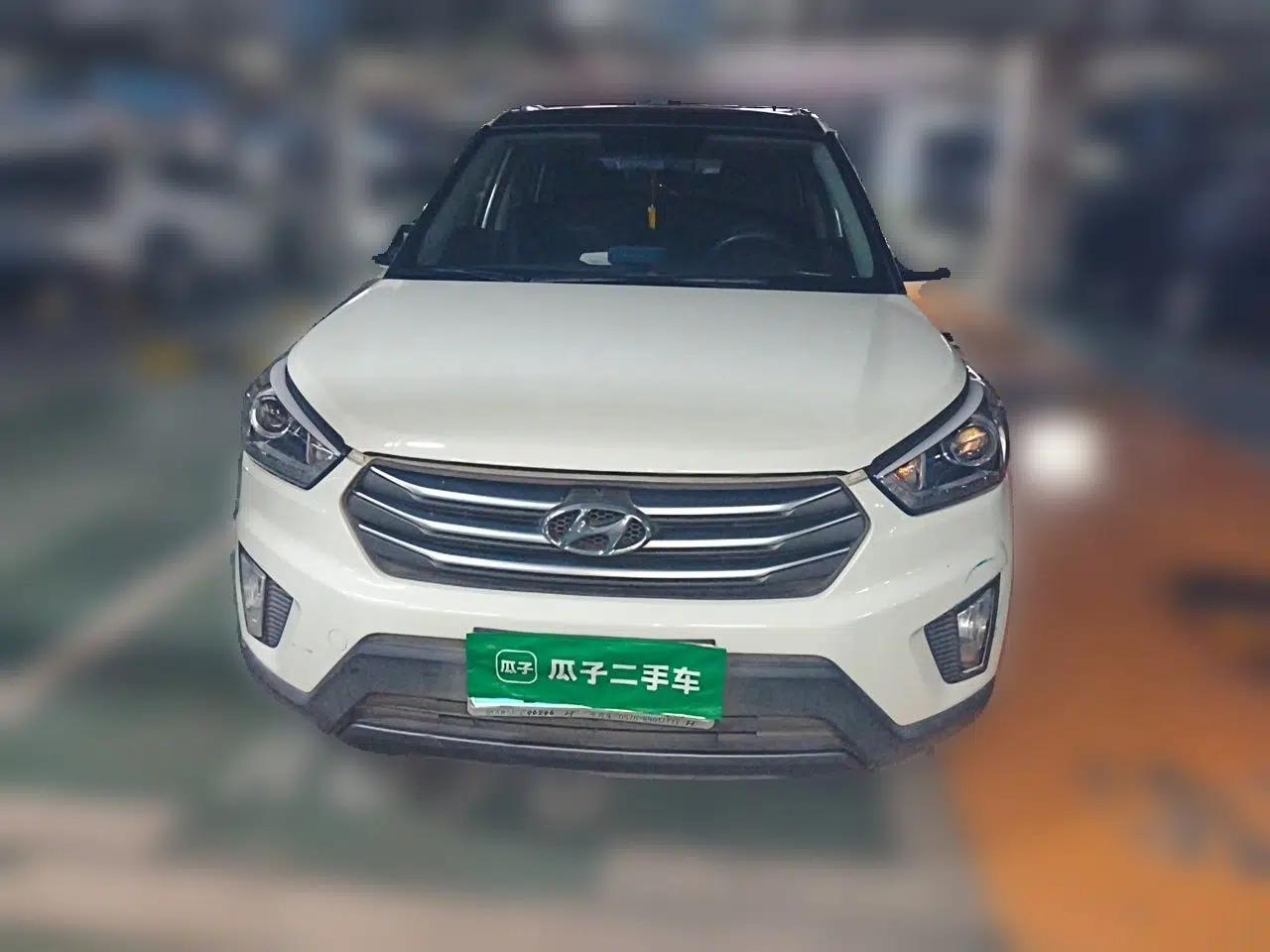Hyundai ix25 2015 1.6L Automatic Two-Wheel-Drive Deluxe DLX Model — миниатюра 2