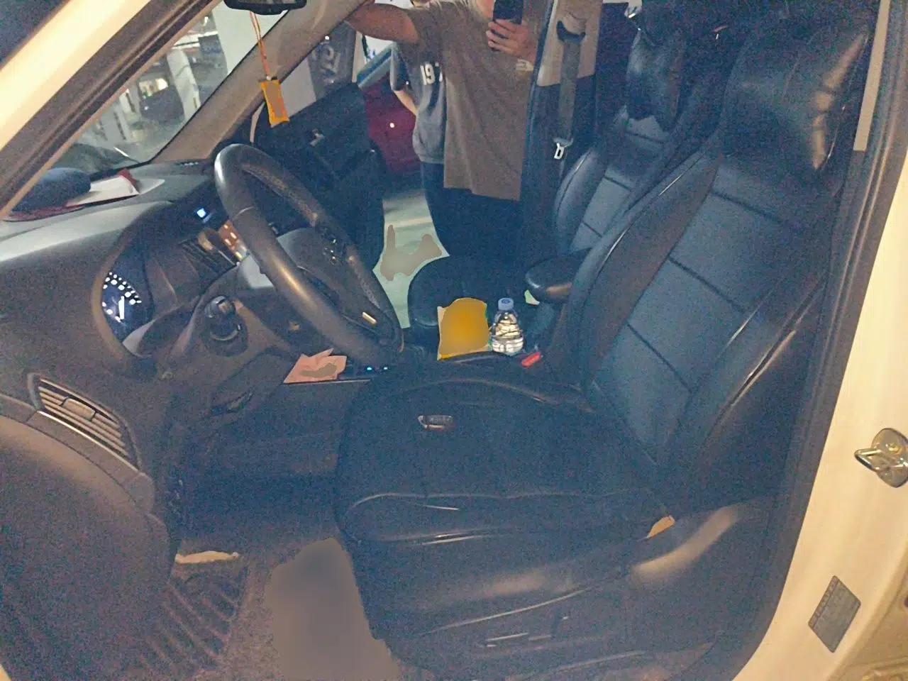 Hyundai ix25 2015 1.6L Automatic Two-Wheel-Drive Deluxe DLX Model — миниатюра 12