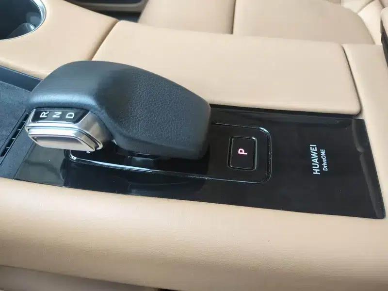 Wenjie M5 2022 Extended Range 4WD Ultimate Edition — миниатюра 12