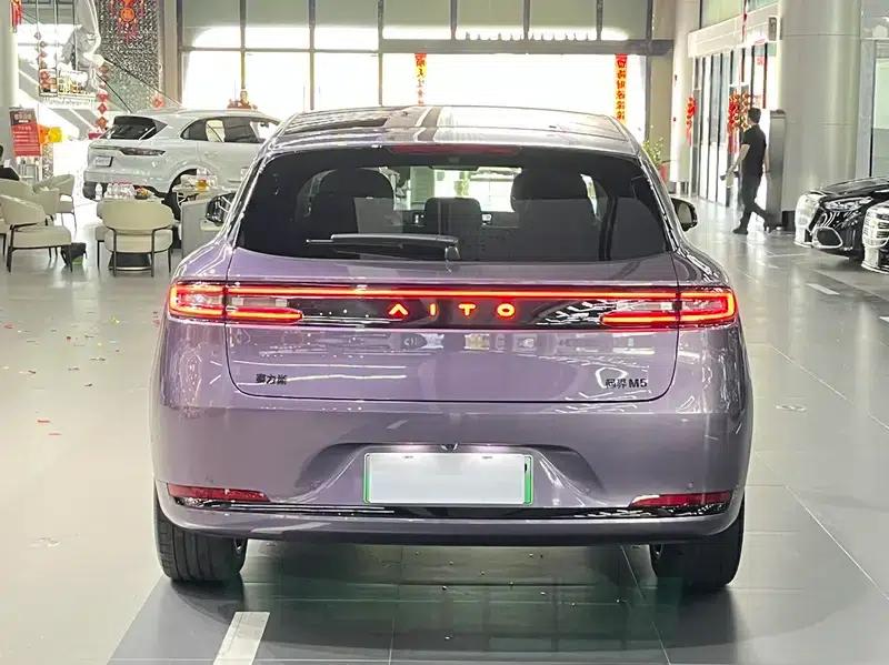 Wenjie M5 2025 Extended Range Ultra 4WD Version — миниатюра 5