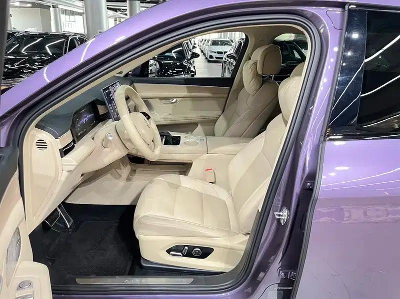 Wenjie M5 2025 Extended Range Ultra 4WD Version — миниатюра 8