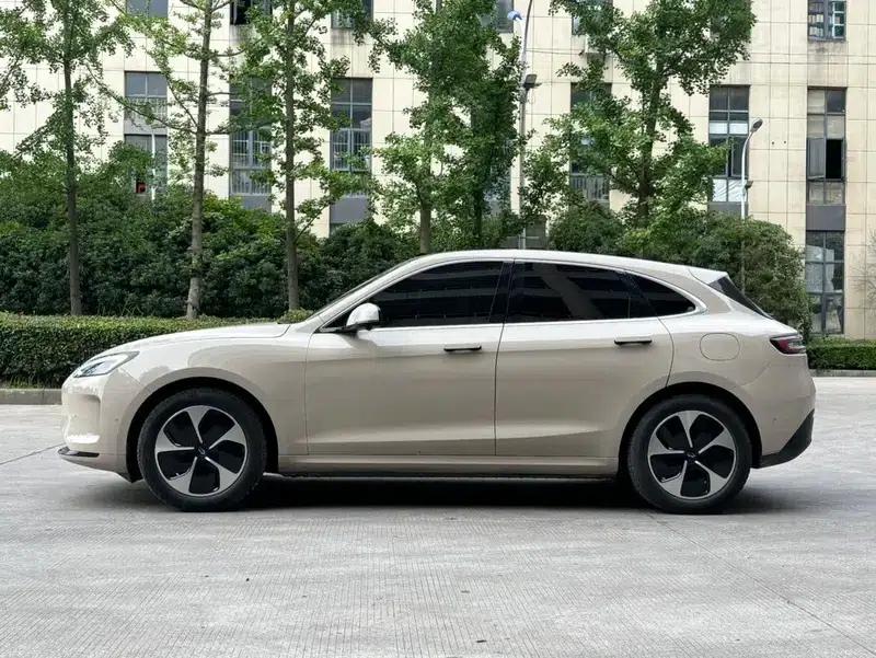 Wenjie M5 2023 Pure Electric Rear-Wheel Drive Standard Edition — миниатюра 4