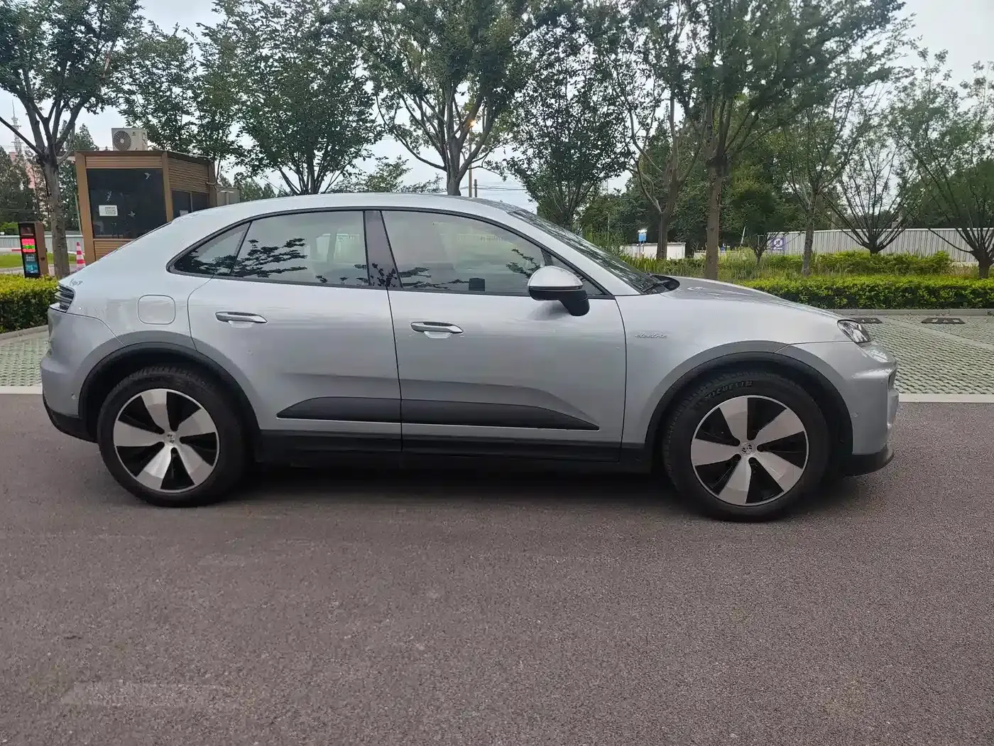 2025 Macan 4 Sport Edition (New Energy) — миниатюра 4