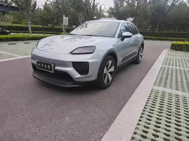 2025 Macan 4 Sport Edition (New Energy)