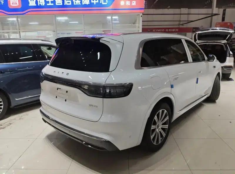 Wenjie M8 2025 Extended Range Max 5-Seat Version (192-line LiDAR) — миниатюра 4