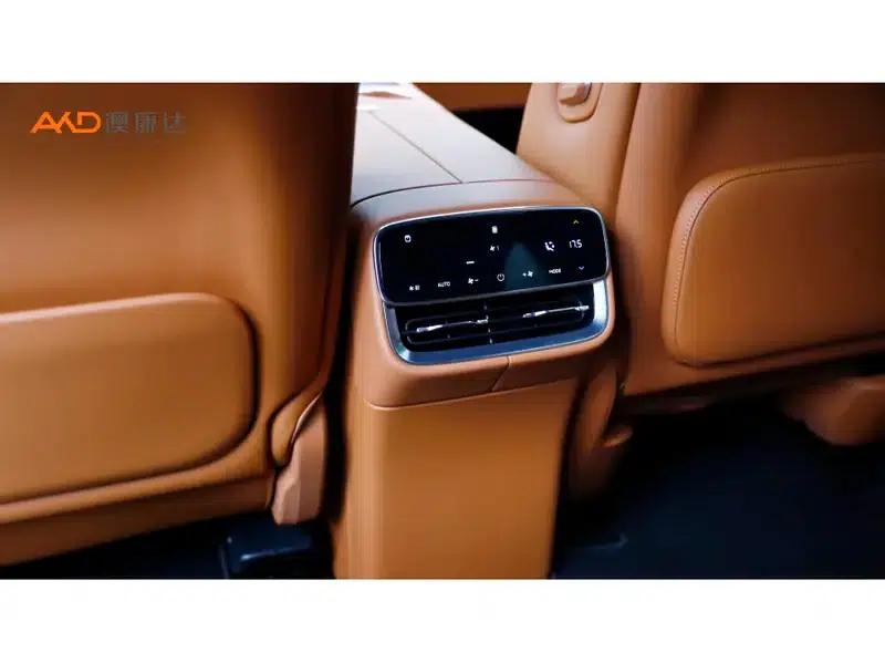 Wenjie M8 2025 Extended Range Max+ 5-Seat 4WD Version (192-line LiDAR) — миниатюра 5