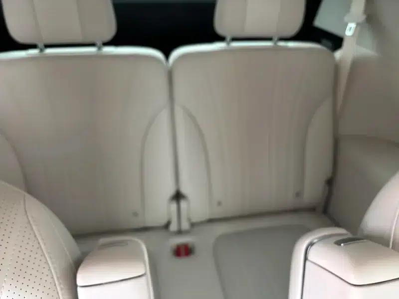 Wenjie M8 2025 Extended Range Ultra 6-Seat 4WD (192-line LiDAR) — миниатюра 15