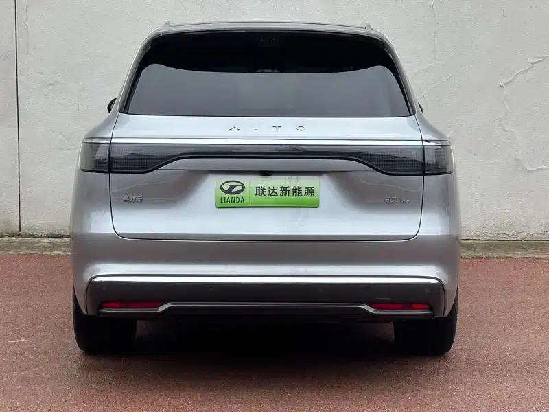Wenjie M8 2025 Extended Range Ultra 6-Seat 4WD (192-line LiDAR) — миниатюра 5