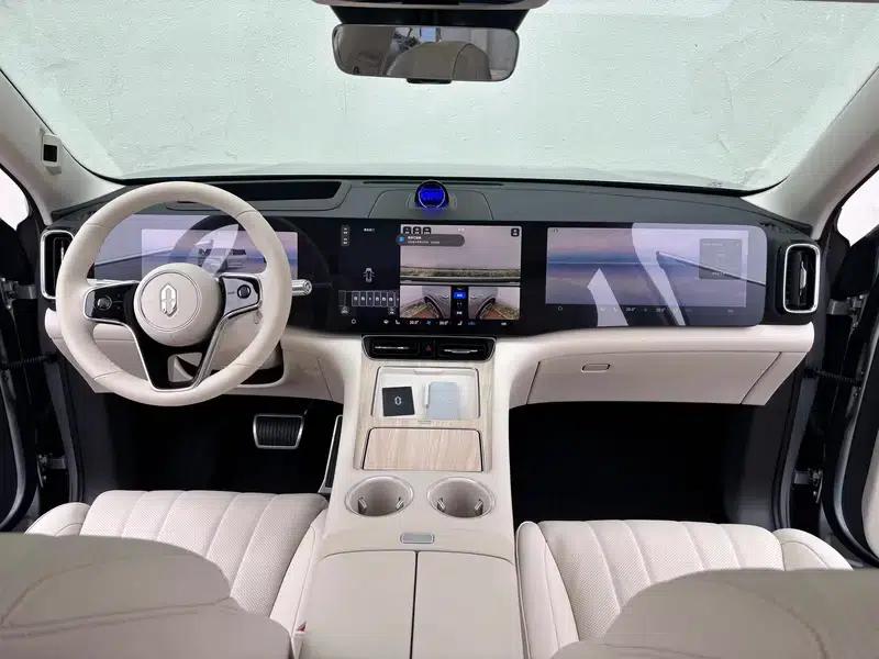Wenjie M8 2025 Extended Range Ultra 6-Seat 4WD (192-line LiDAR) — миниатюра 10