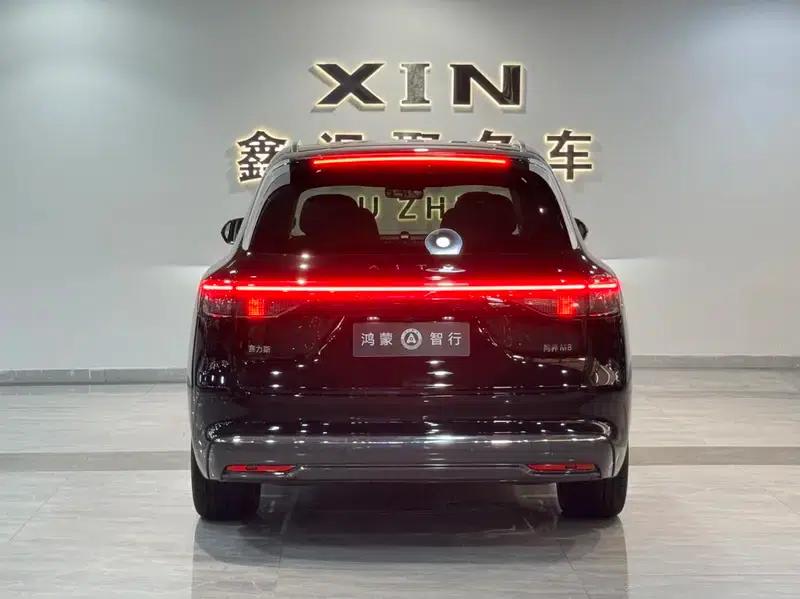Wenjie M8 2025 Extended Range Max+ 5-Seat 4WD Version (896-line LiDAR) — миниатюра 5