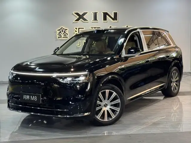 Wenjie M8 2025 Extended Range Max+ 5-Seat 4WD Version (896-line LiDAR)