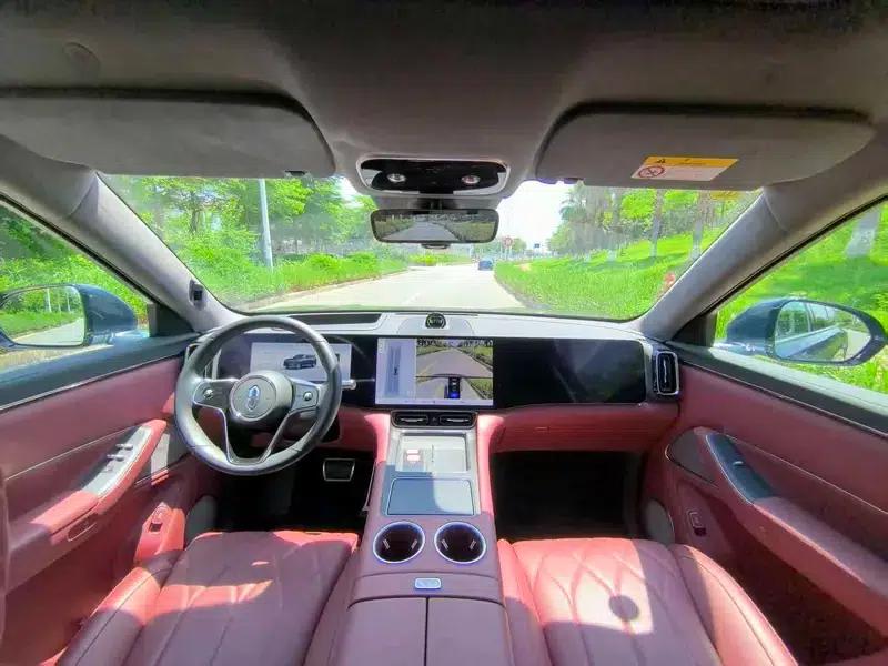 Wenjie M8 2025 Extended Range Ultra 5-Seat 4WD (192-line LiDAR) — миниатюра 8