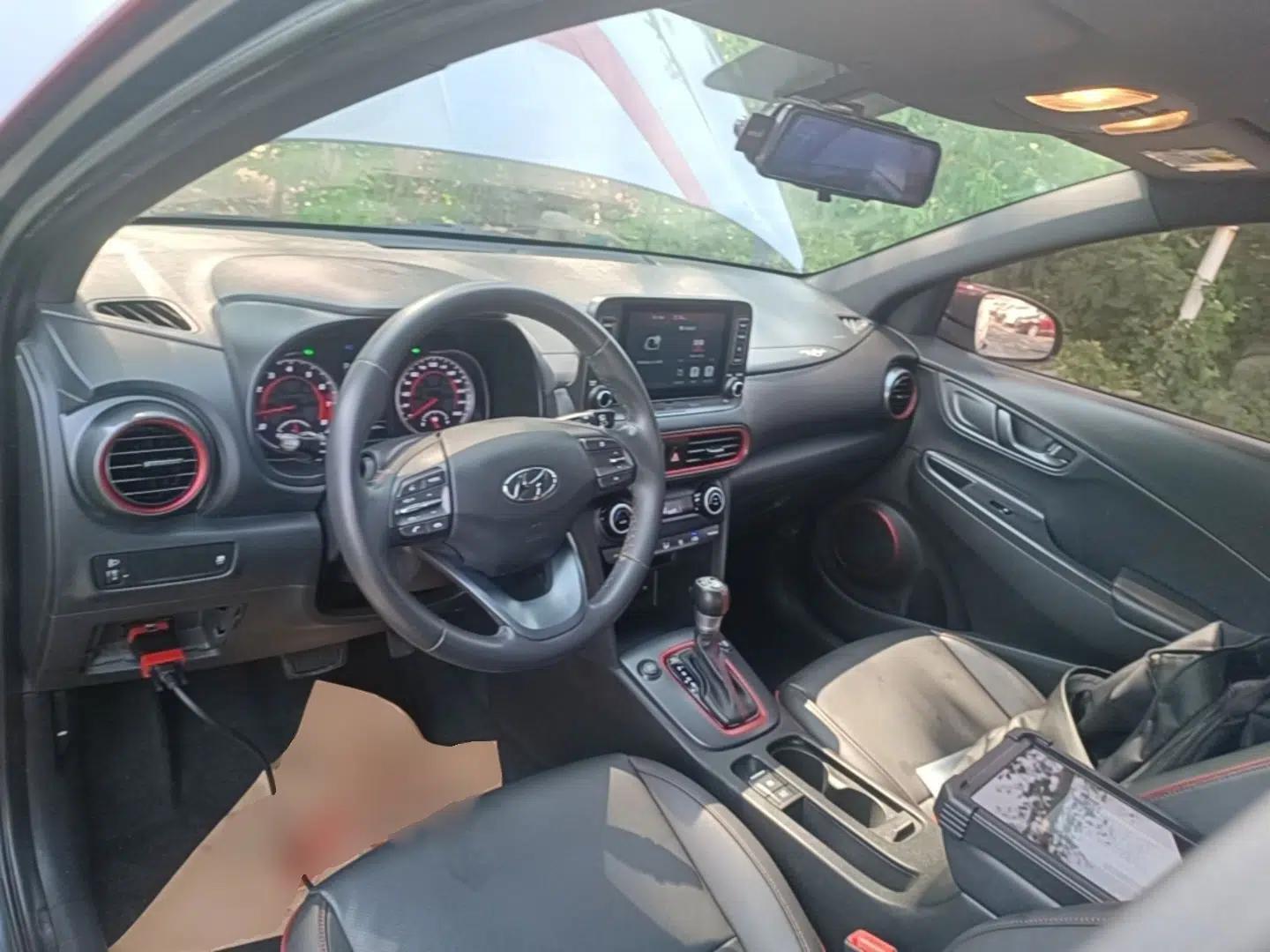 Hyundai ENCINO 2019 1.6T Iron Man Edition — миниатюра 12