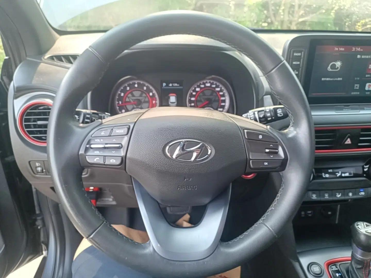 Hyundai ENCINO 2019 1.6T Iron Man Edition — миниатюра 13