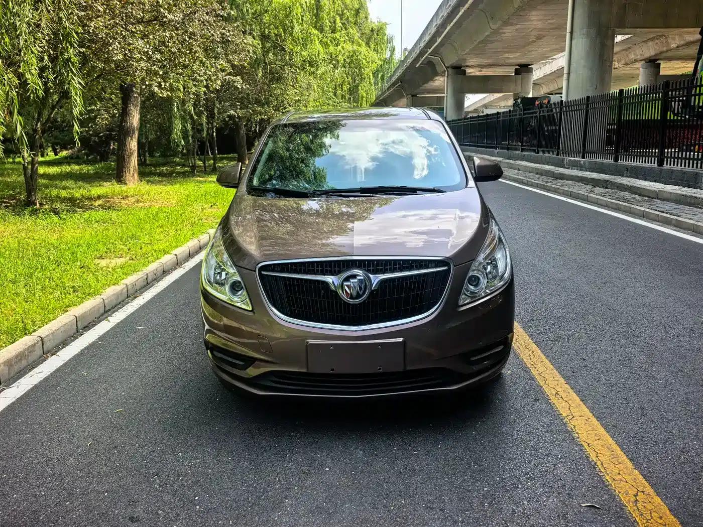 Buick GL8 2018 28T Luxury Edition (China VI Emission Standard) — миниатюра 2