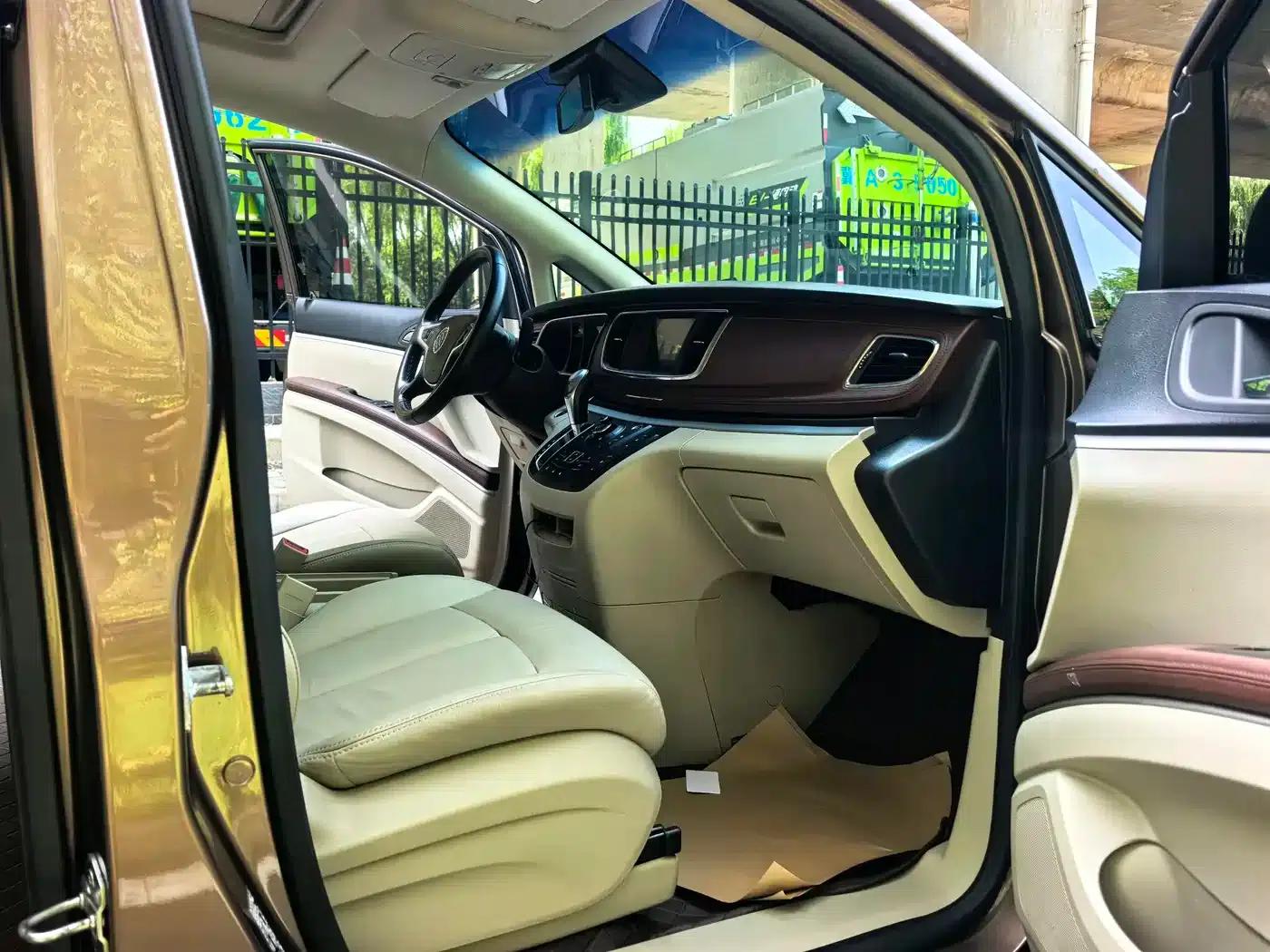 Buick GL8 2018 28T Luxury Edition (China VI Emission Standard) — миниатюра 11