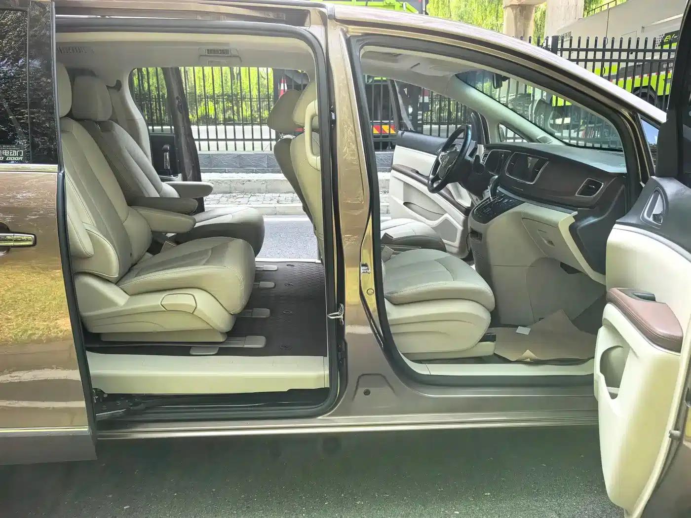 Buick GL8 2018 28T Luxury Edition (China VI Emission Standard) — миниатюра 12