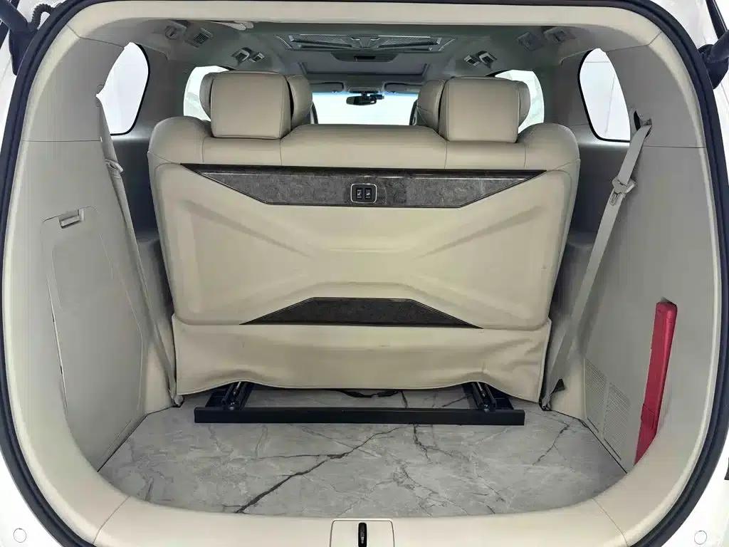 Buick GL8 2023 ES Luxury Comfort Edition — миниатюра 26