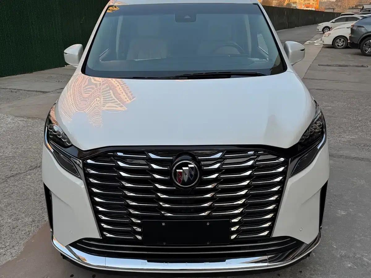 Buick GL8 2023 ES Luxury Edition — миниатюра 9