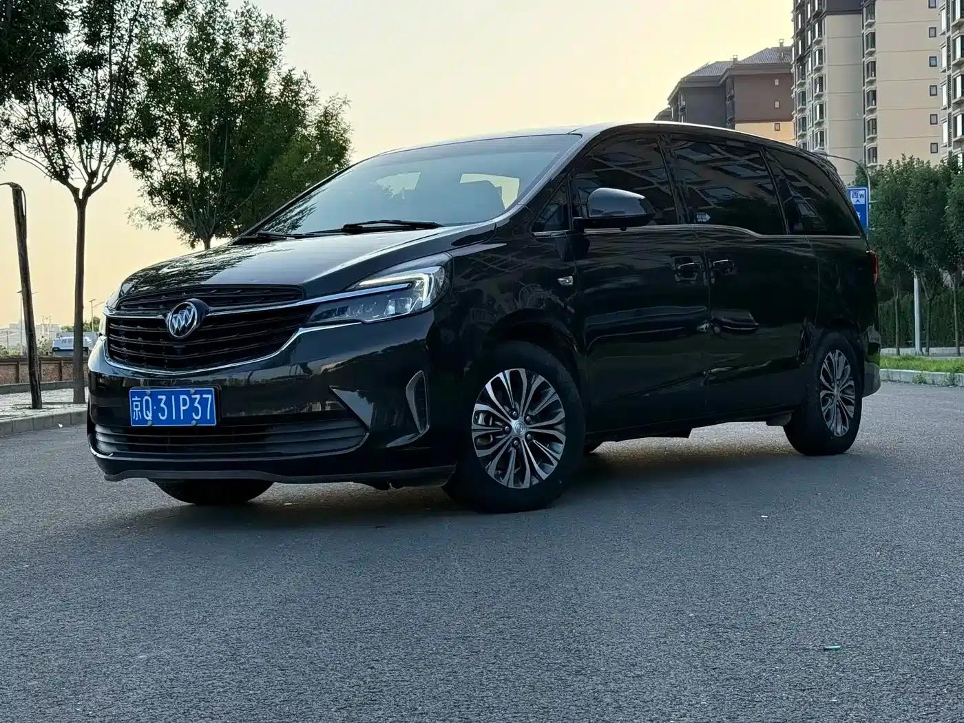 Buick GL8 2021 Land Business Class 652T Comfort — миниатюра 1