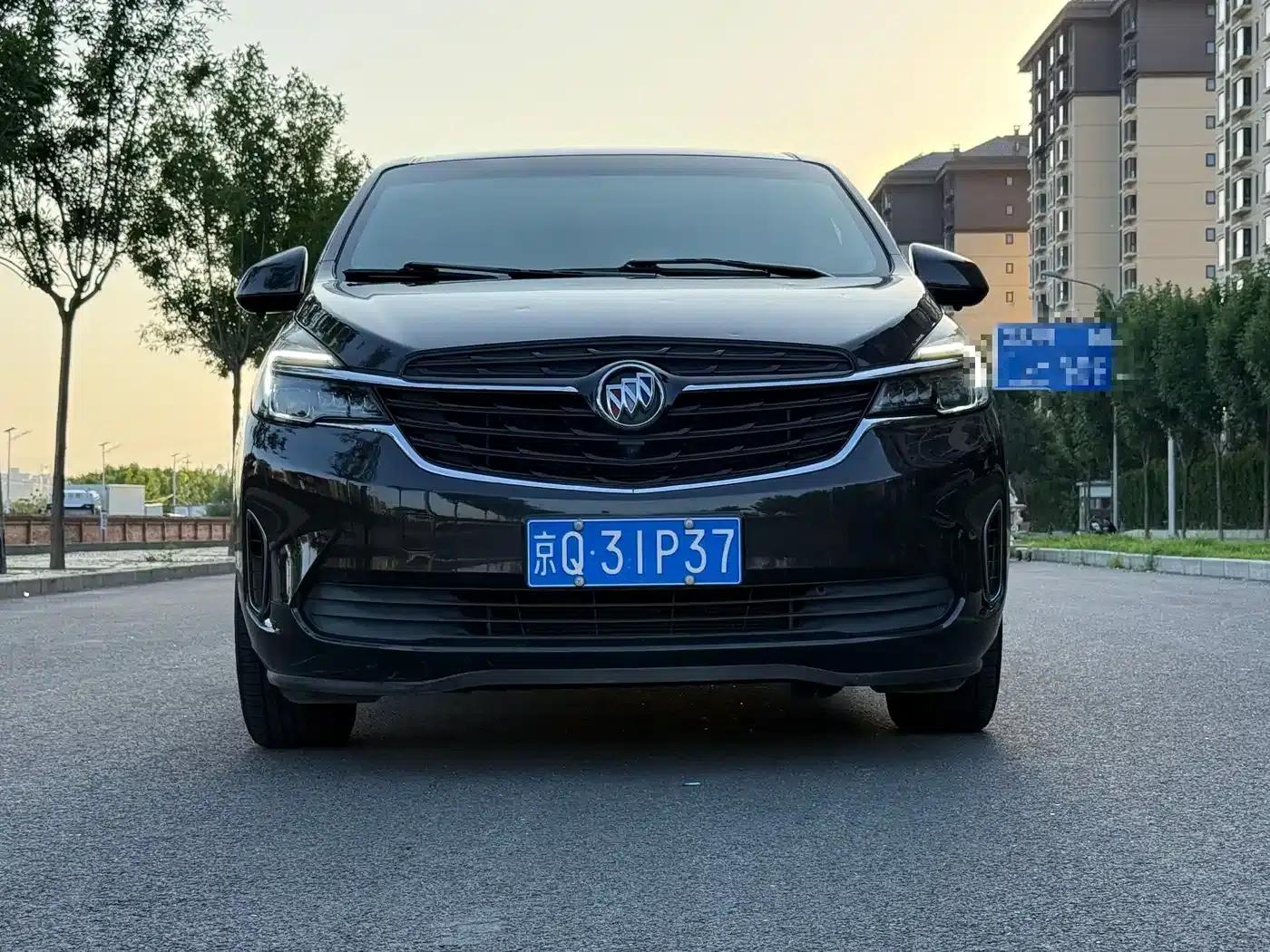 Buick GL8 2021 Land Business Class 652T Comfort — миниатюра 2