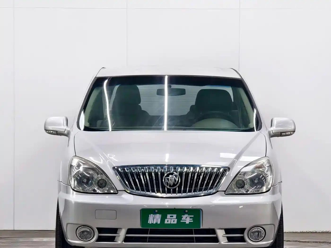 Buick GL8 2014 2.4L Classic Edition — миниатюра 2