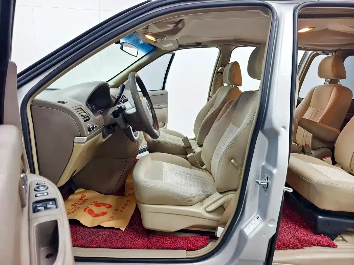 Buick GL8 2014 2.4L Classic Edition — миниатюра 12