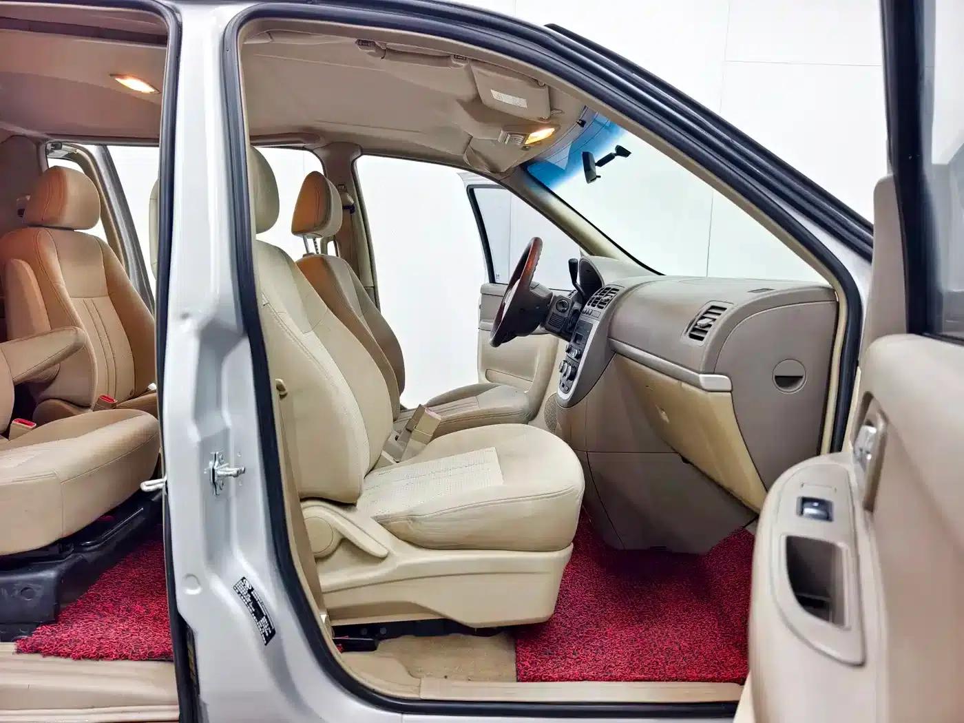 Buick GL8 2014 2.4L Classic Edition — миниатюра 15