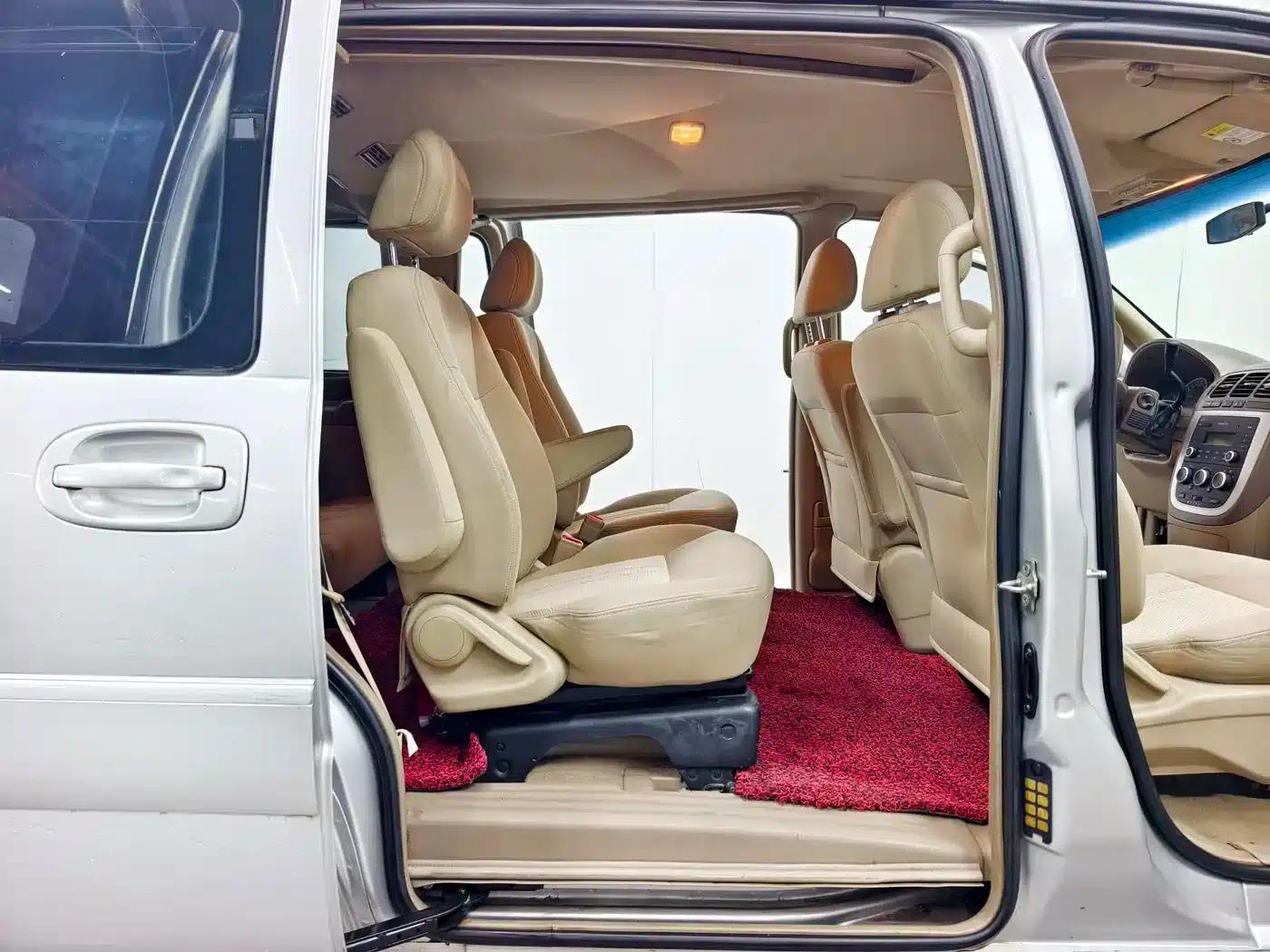 Buick GL8 2014 2.4L Classic Edition — миниатюра 17