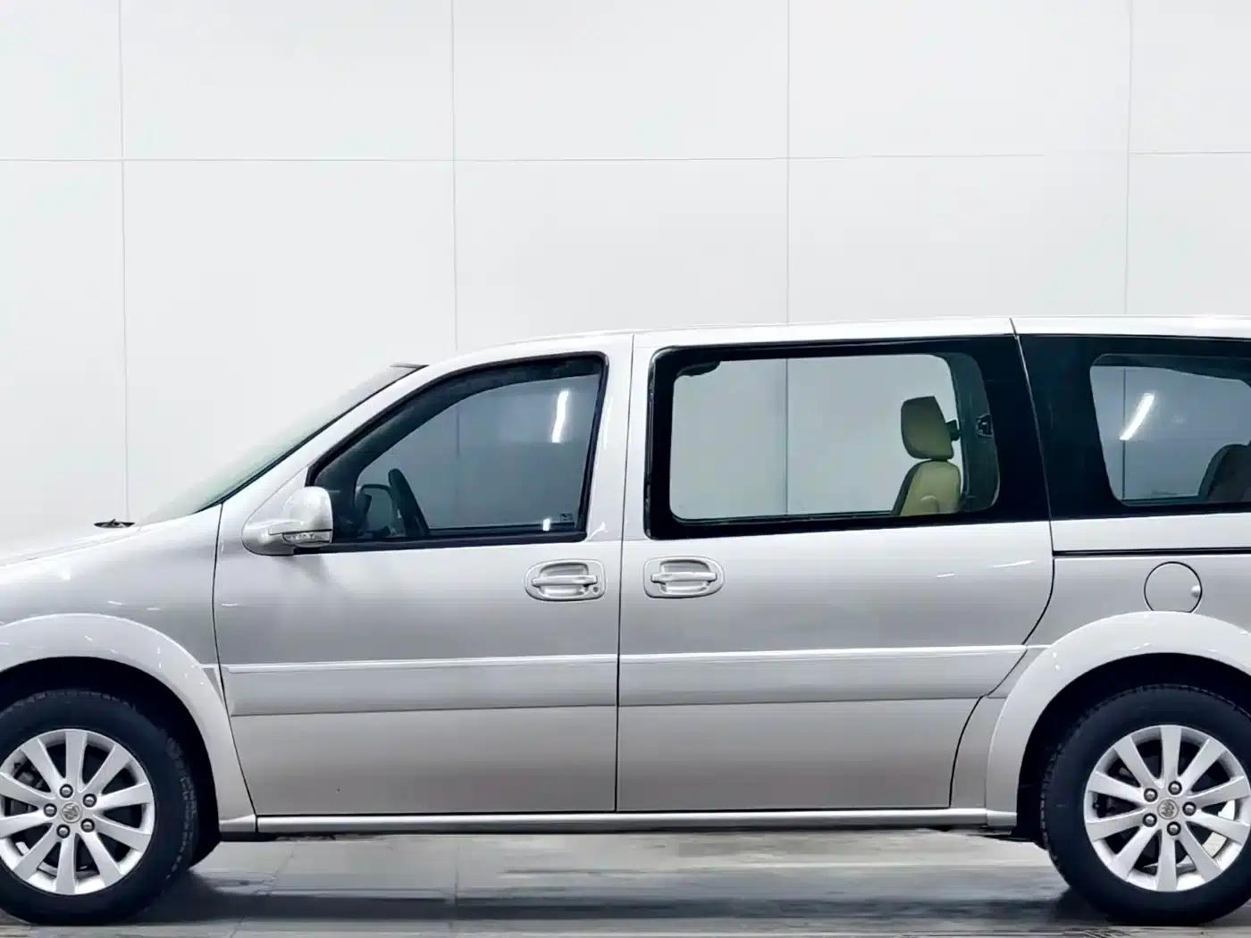 Buick GL8 2014 2.4L Classic Edition — миниатюра 7