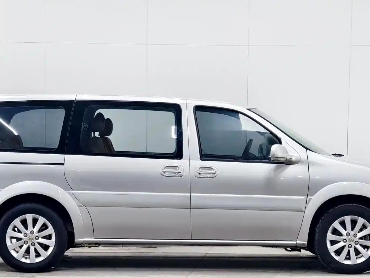 Buick GL8 2014 2.4L Classic Edition — миниатюра 8