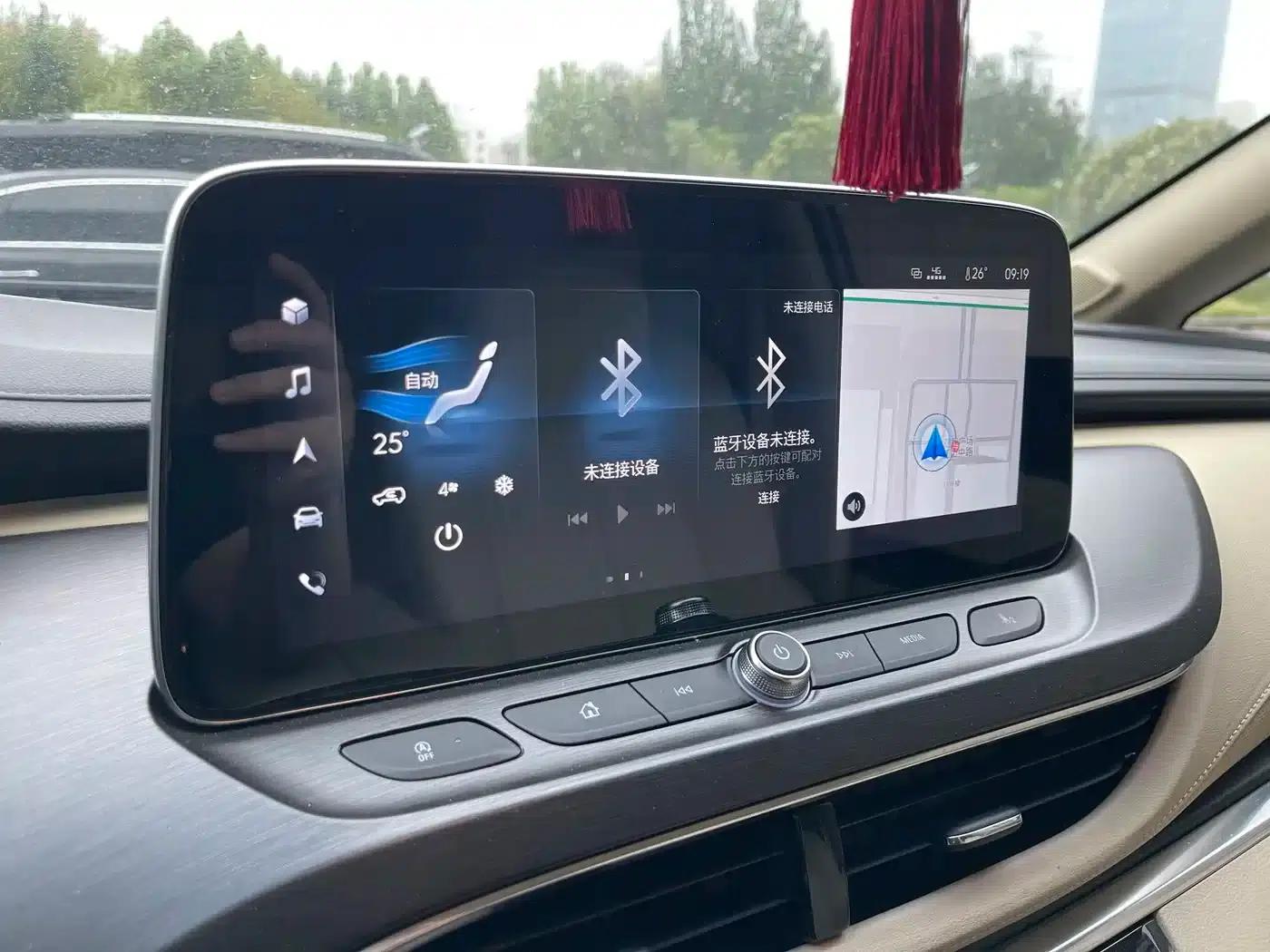 Buick GL8 2023 Land Business Class 652T Luxury — миниатюра 9