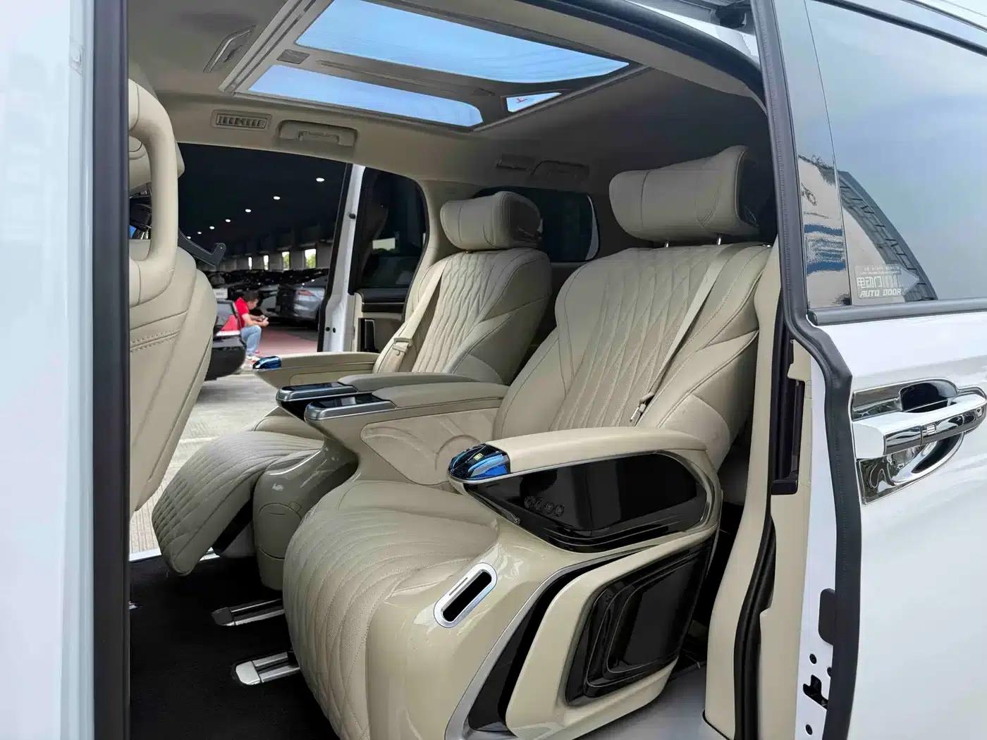 Buick GL8 2022 ES Avantgarde 653T Premium Edition — миниатюра 14