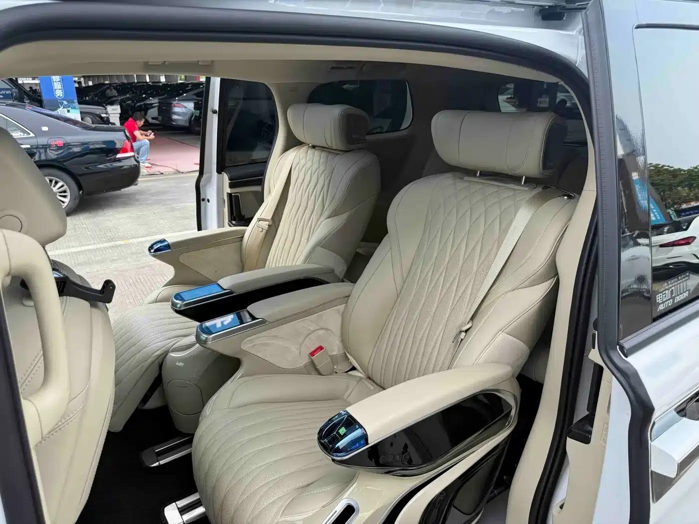 Buick GL8 2022 ES Avantgarde 653T Premium Edition — миниатюра 9